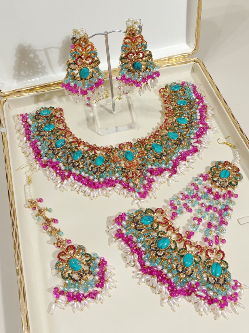 Gul-e-Rana Bridal Necklace Set - Image 5