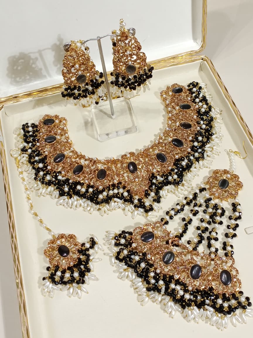 Gul-e-Rana Bridal Necklace Set - Image 13